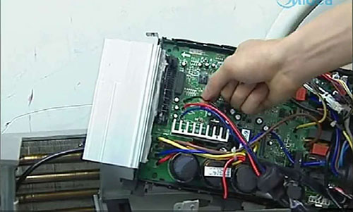 龙湖美的空调电话是多少